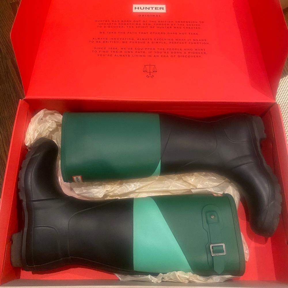 Womens tall hunter boots size 8